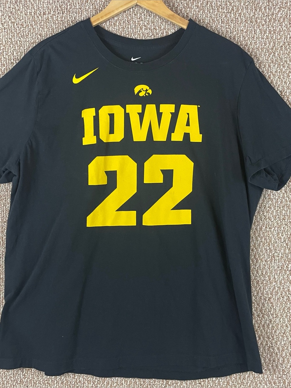 Caitlin Clark Iowa Nike T-shirt Men’s XXL Iowa Hawkeyes Black Short Sleeve B4